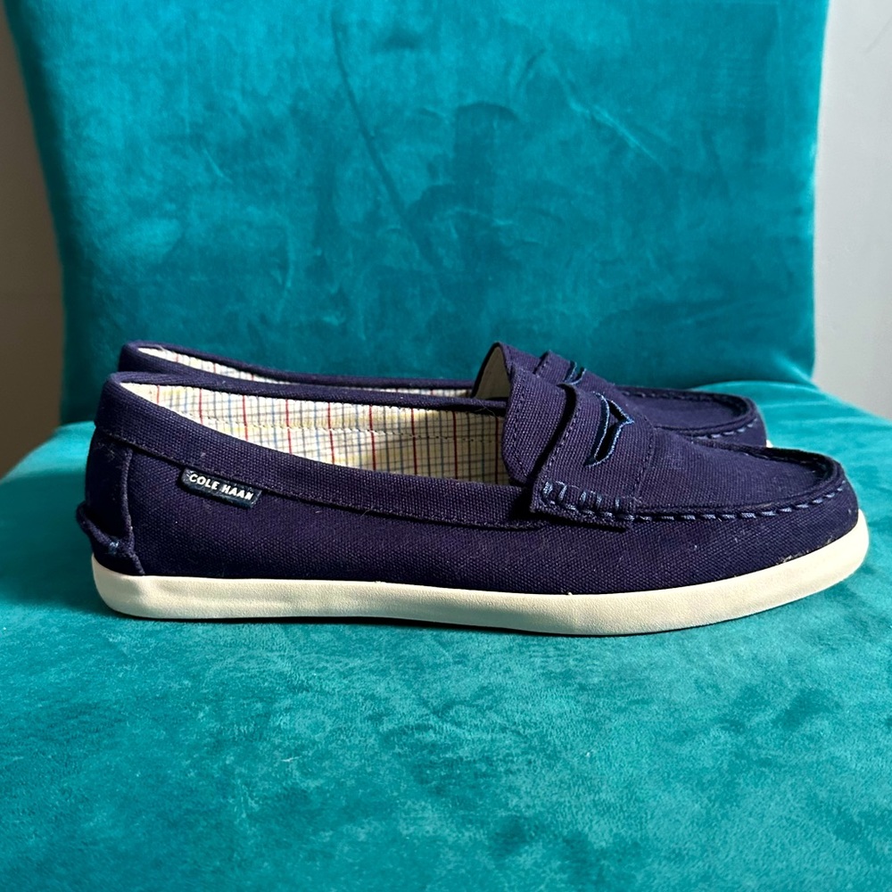 Cole Haan Navy Canvas Penny Loafer - Size 8 - Picture 1 of 7